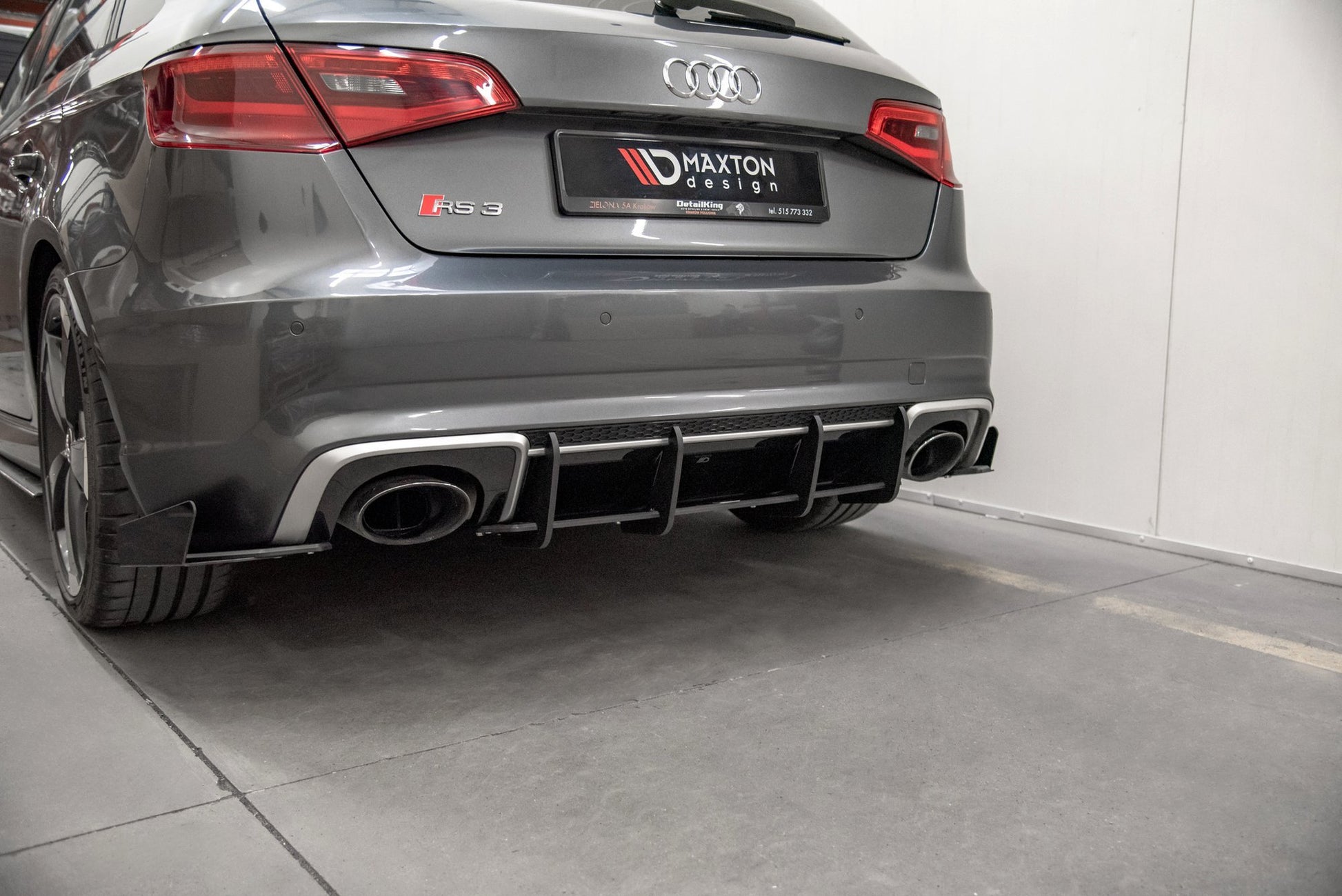 Maxton Robuste Racing Heckschürze V.1 für Audi RS3 8V Sportback
