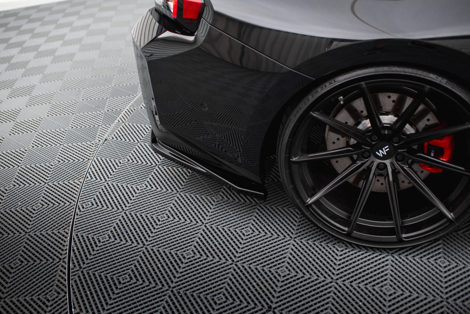 Maxton Heck Ansatz Flaps Diffusor V.1 für BMW M2 G87 schwarz Hochglanz