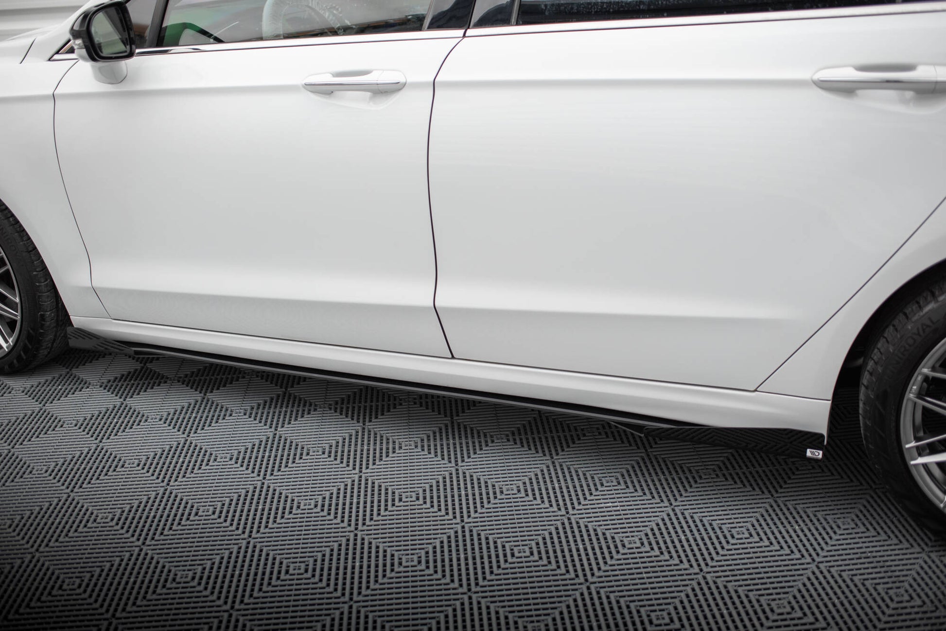 Maxton Street Pro Seitenschweller Ansatz für + Flaps Ford Mondeo Sport Mk5 Facelift / Fusion Sport Mk2 Facelift schwarz Ho...