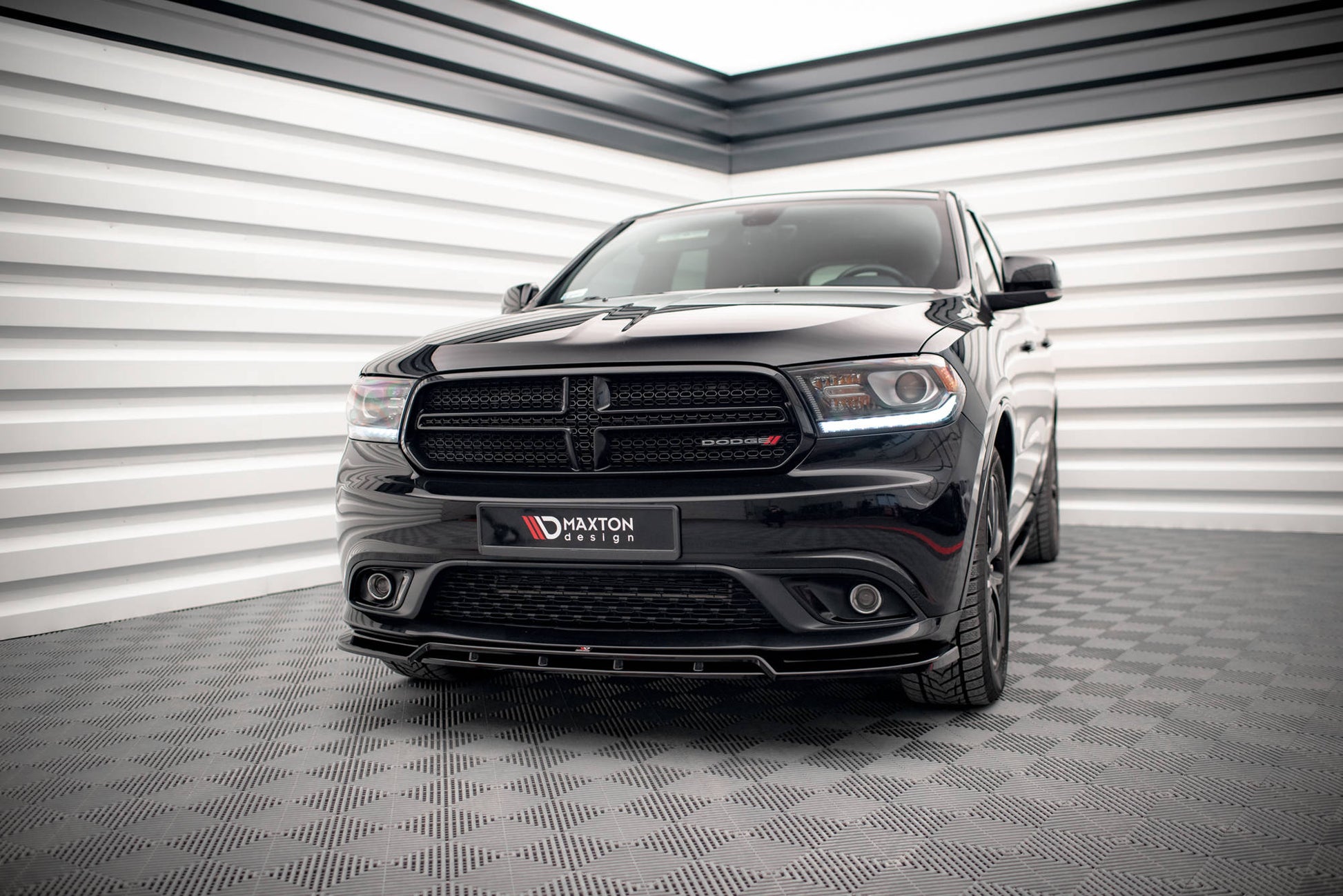 Maxton Front Ansatz für Dodge Durango RT Mk3 schwarz Hochglanz