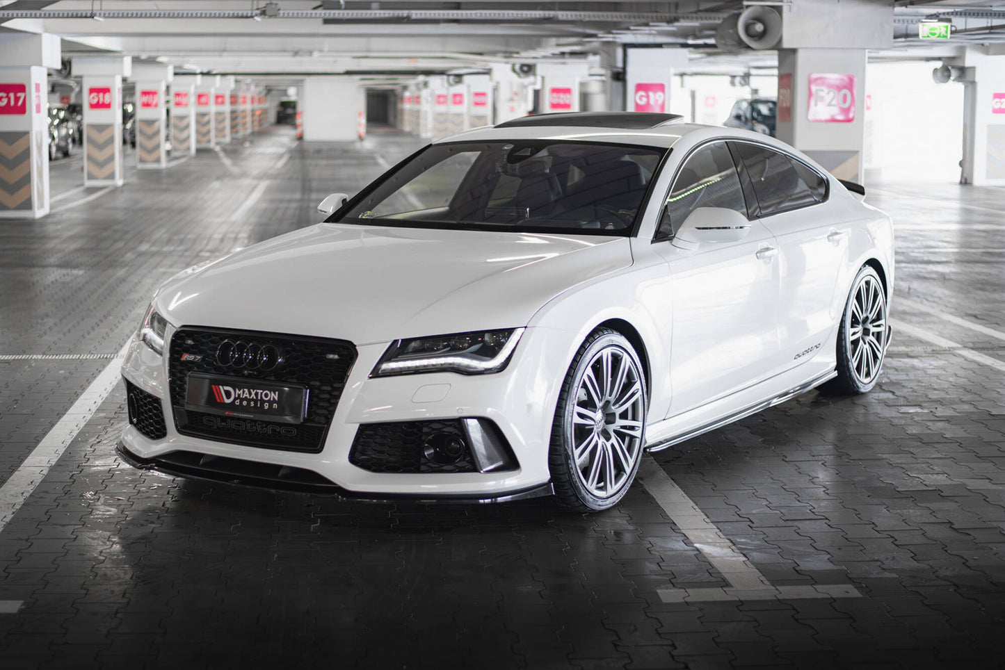 Maxton Front Ansatz V.3 für Audi RS7 C7 Facelift schwarz Hochglanz