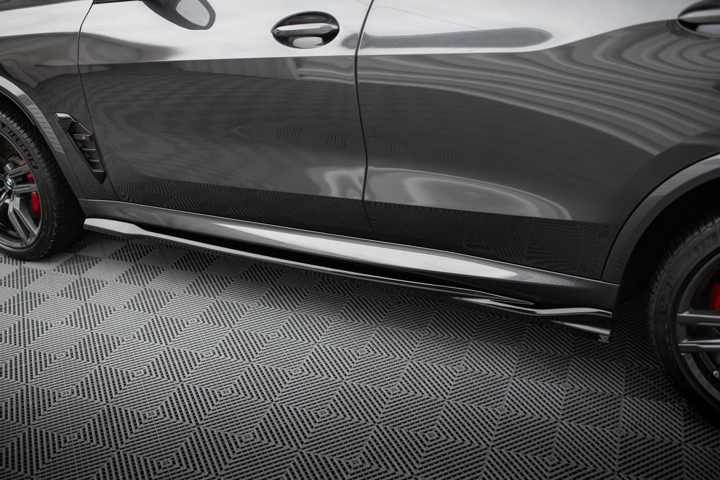 Maxton Seitenschweller Ansatz für BMW X5 M F95 Facelift schwarz Hochglanz