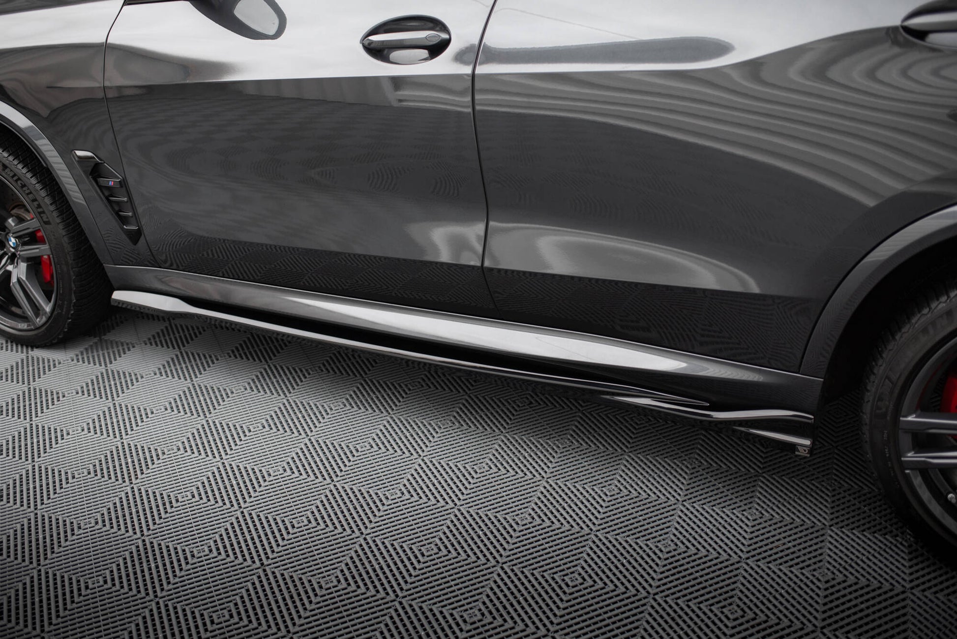 Maxton Seitenschweller Ansatz für BMW X5 M F95 Facelift schwarz Hochglanz