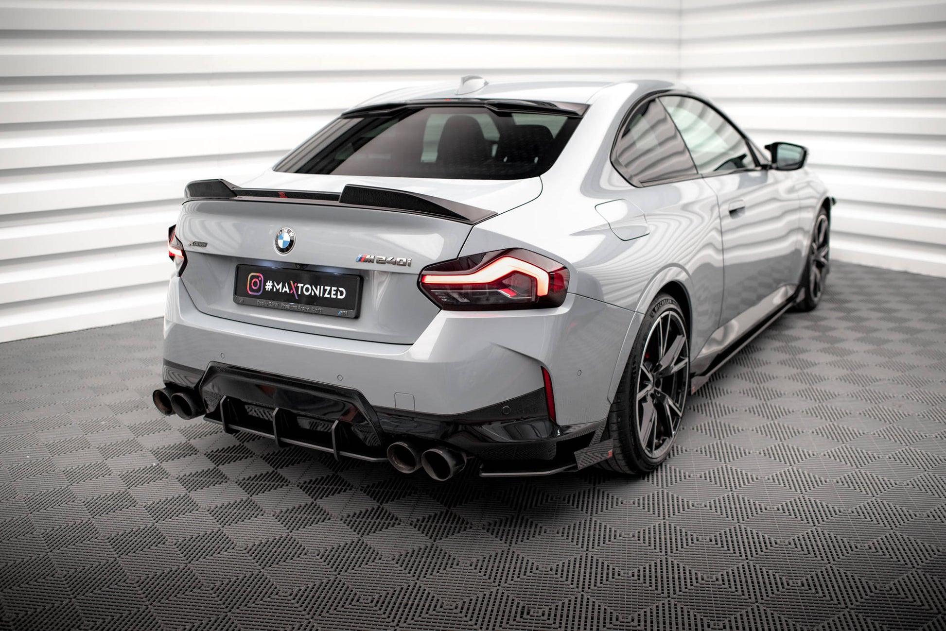 Maxton Street Pro Heck Ansatz Flaps Diffusor +Flaps für BMW 2 Coupe M240i G42 schwarz Hochglanz