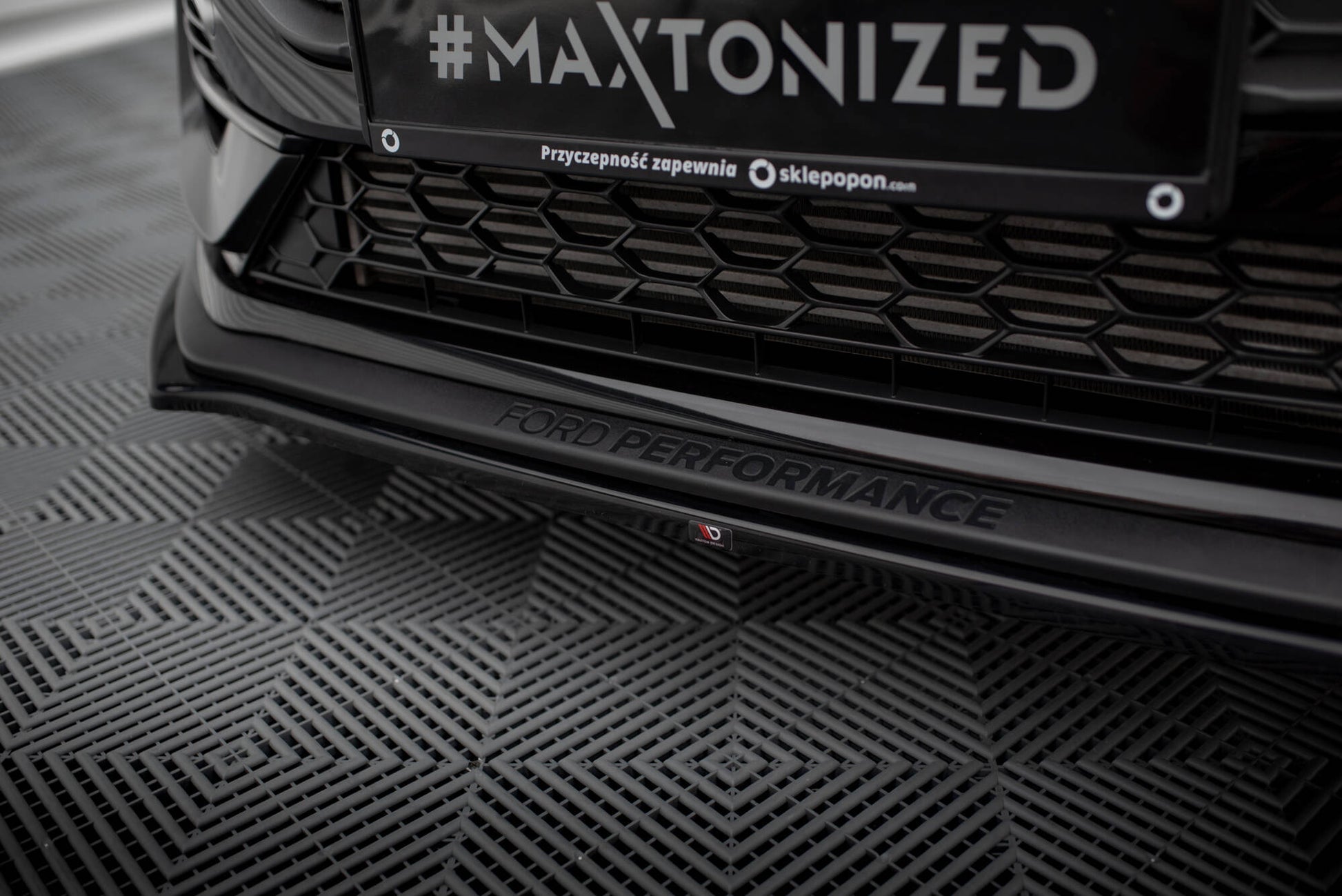 Maxton Front Ansatz V.1 für Ford Fiesta ST Mk8 Facelift schwarz Hochglanz