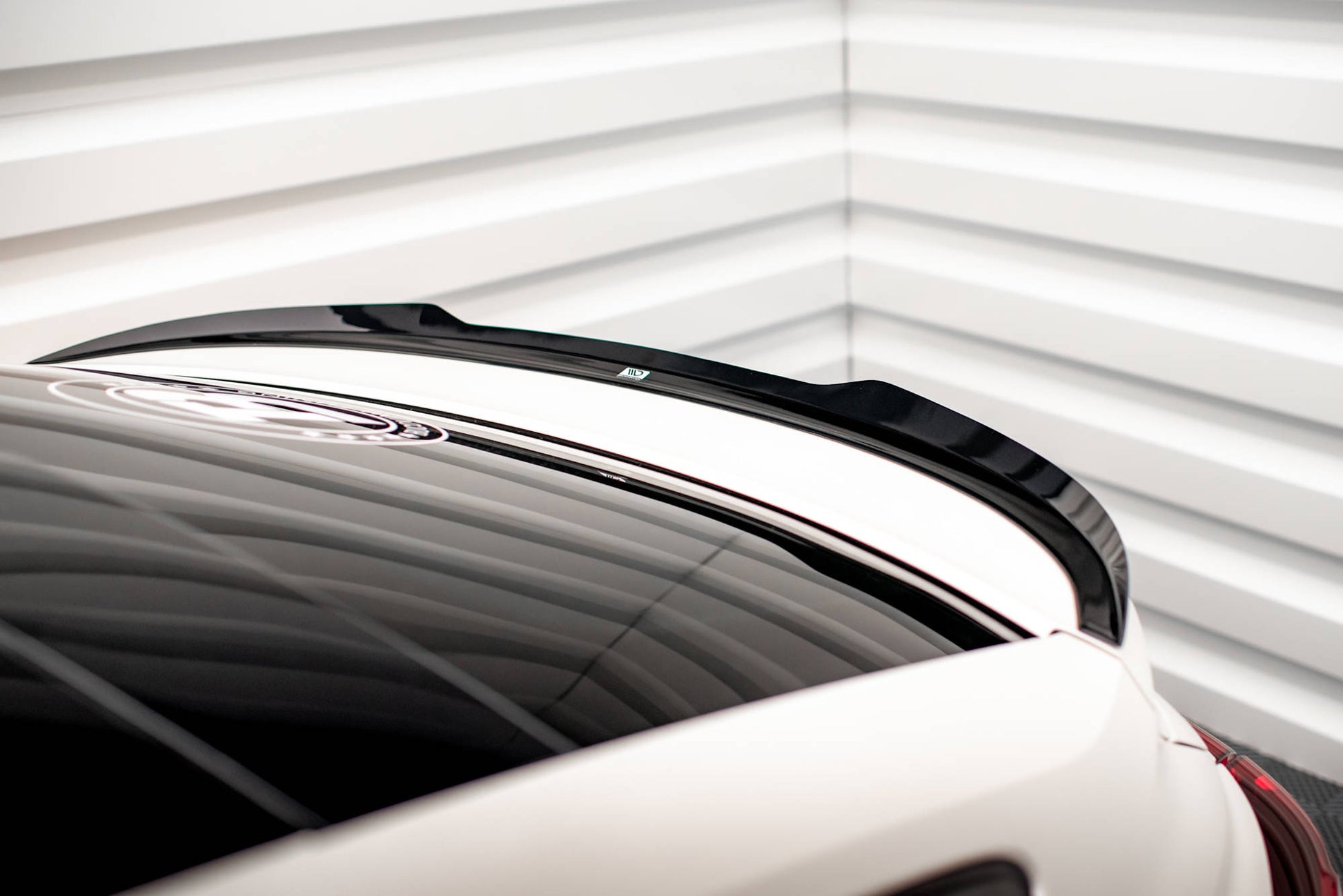 Maxton Spoiler CAP für Audi Q4 e-tron Sportback Mk1 schwarz Hochglanz