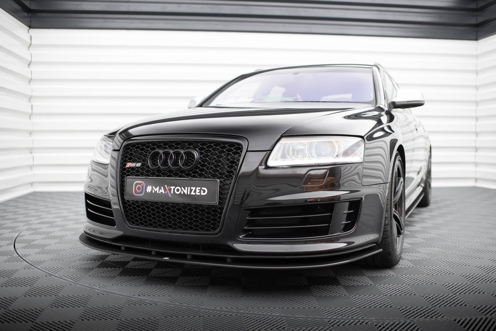 Maxton Street Pro Front Ansatz für für Audi RS6 Avant C6