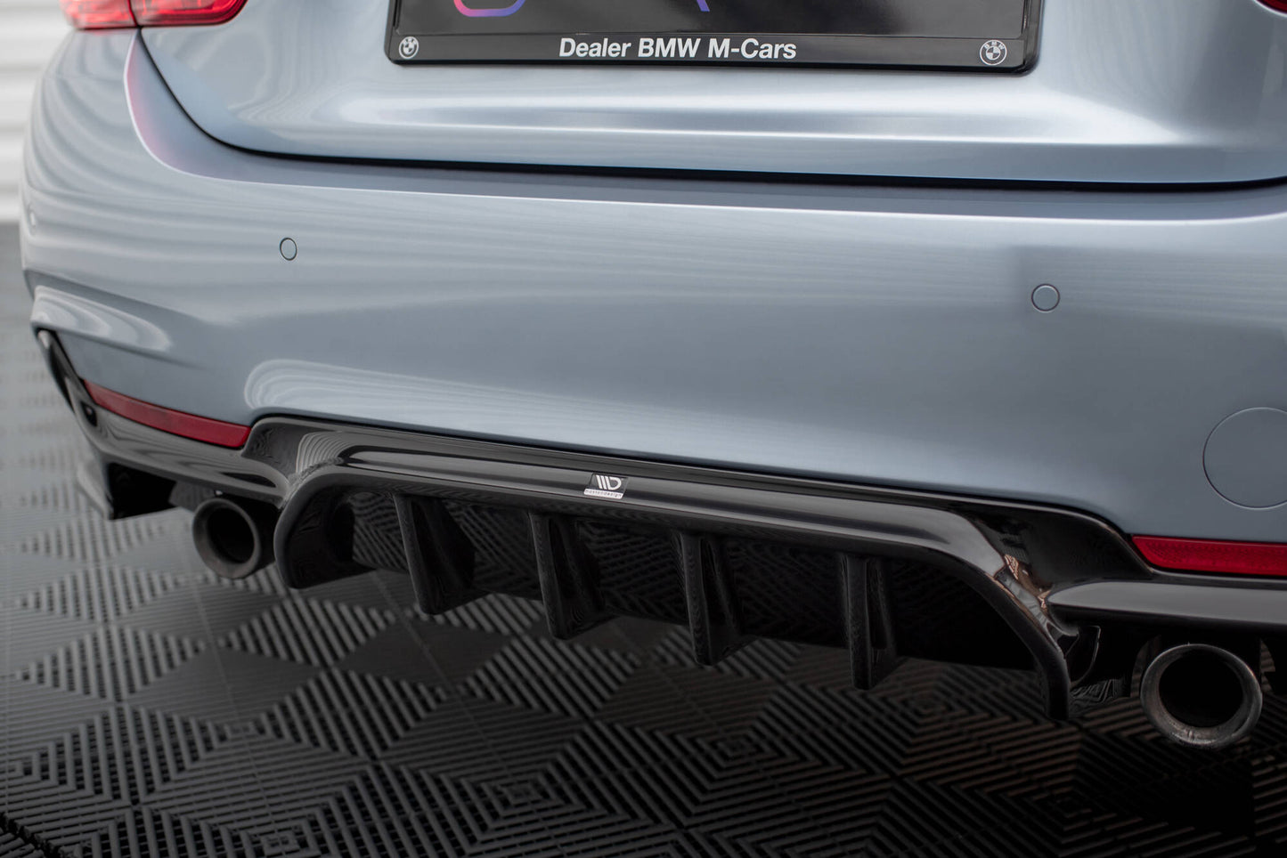 Maxton Diffusor Heck Ansatz für BMW 4er Coupe / Gran Coupe / Cabrio M-Paket F32 / F36 / F33 (Version mit Einzelauspuff auf...