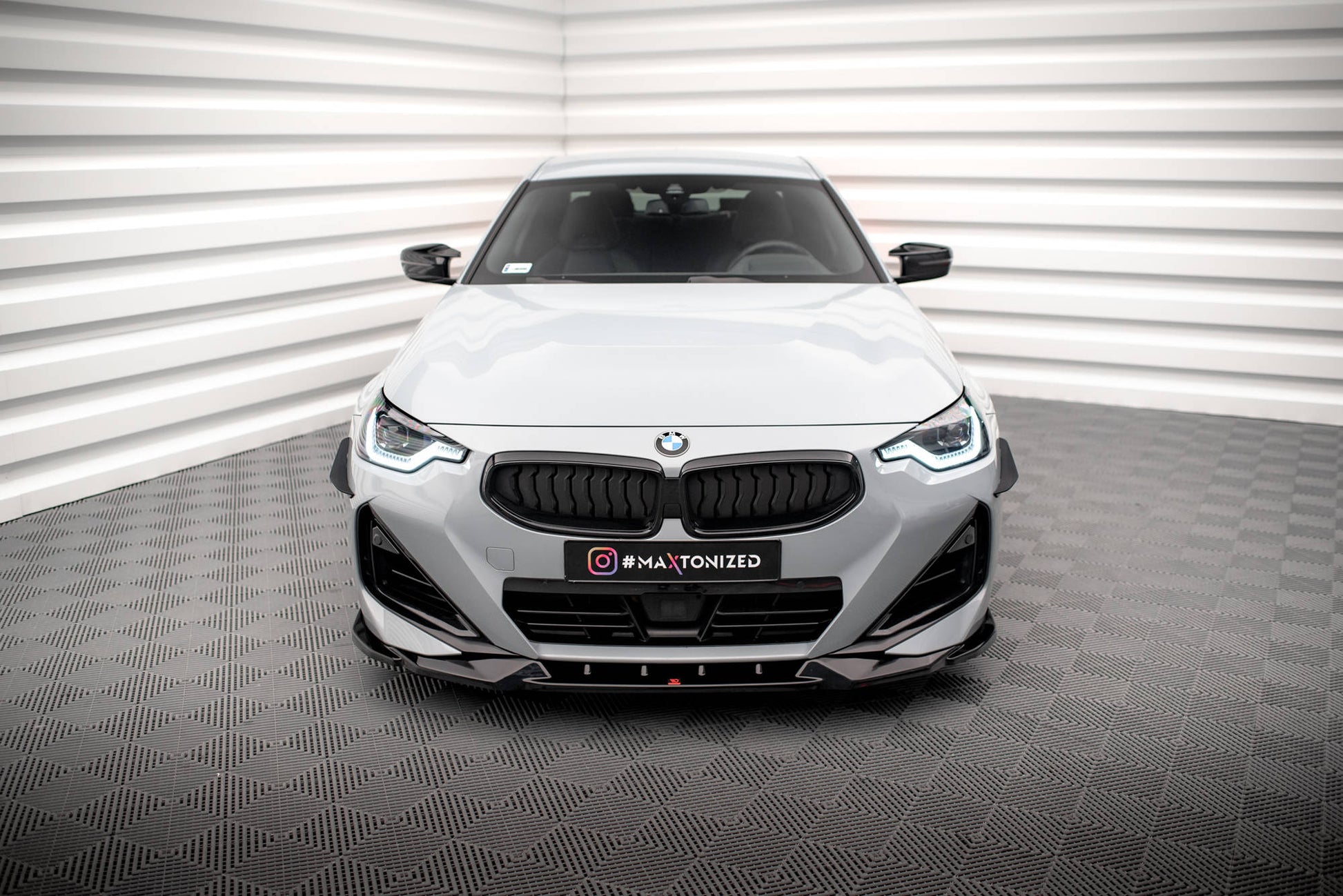 Maxton Front Ansatz V.2 für BMW 2 Coupe M-Paket / M240i G42 schwarz Hochglanz