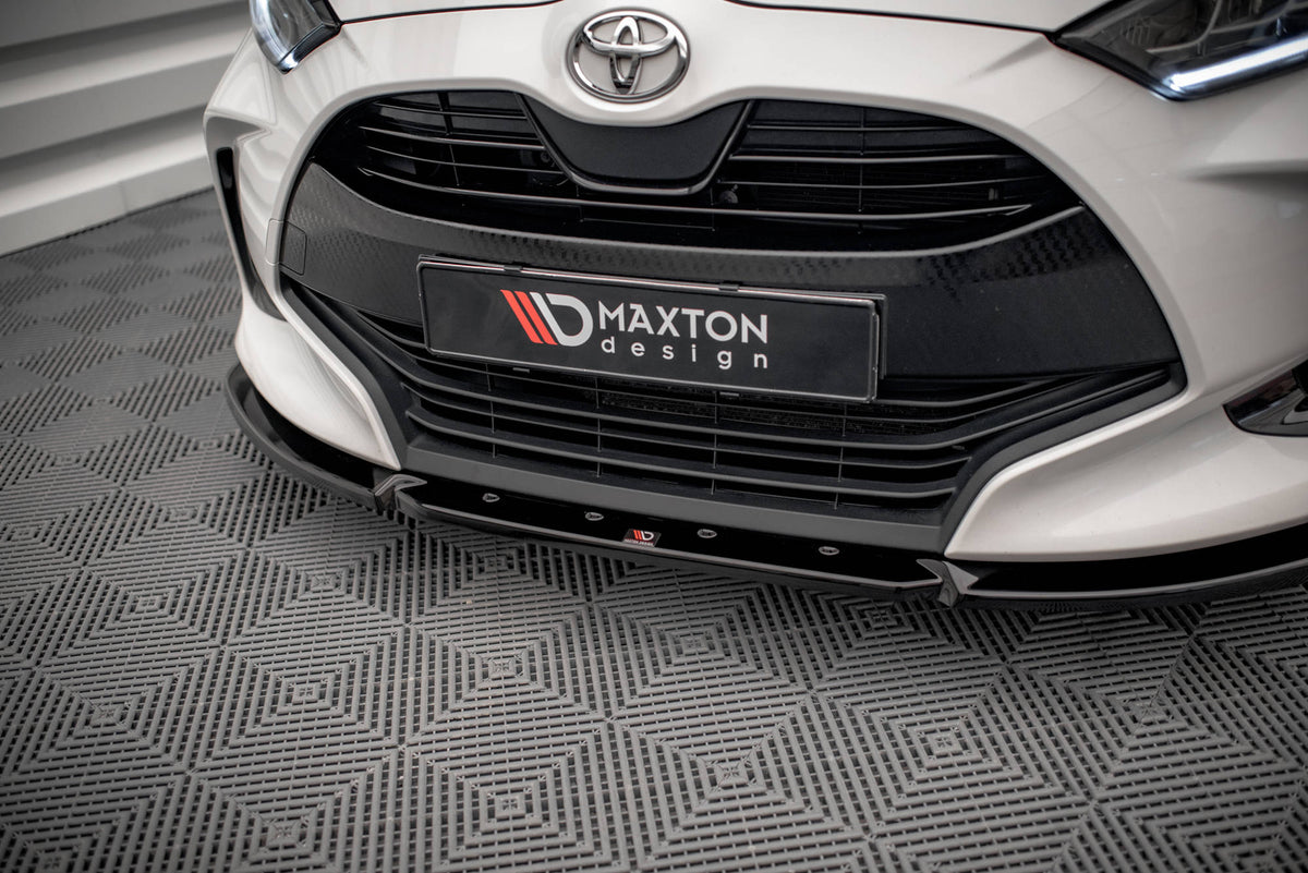 Maxton Front Ansatz V.2 für Toyota Yaris Mk4 schwarz Hochglanz