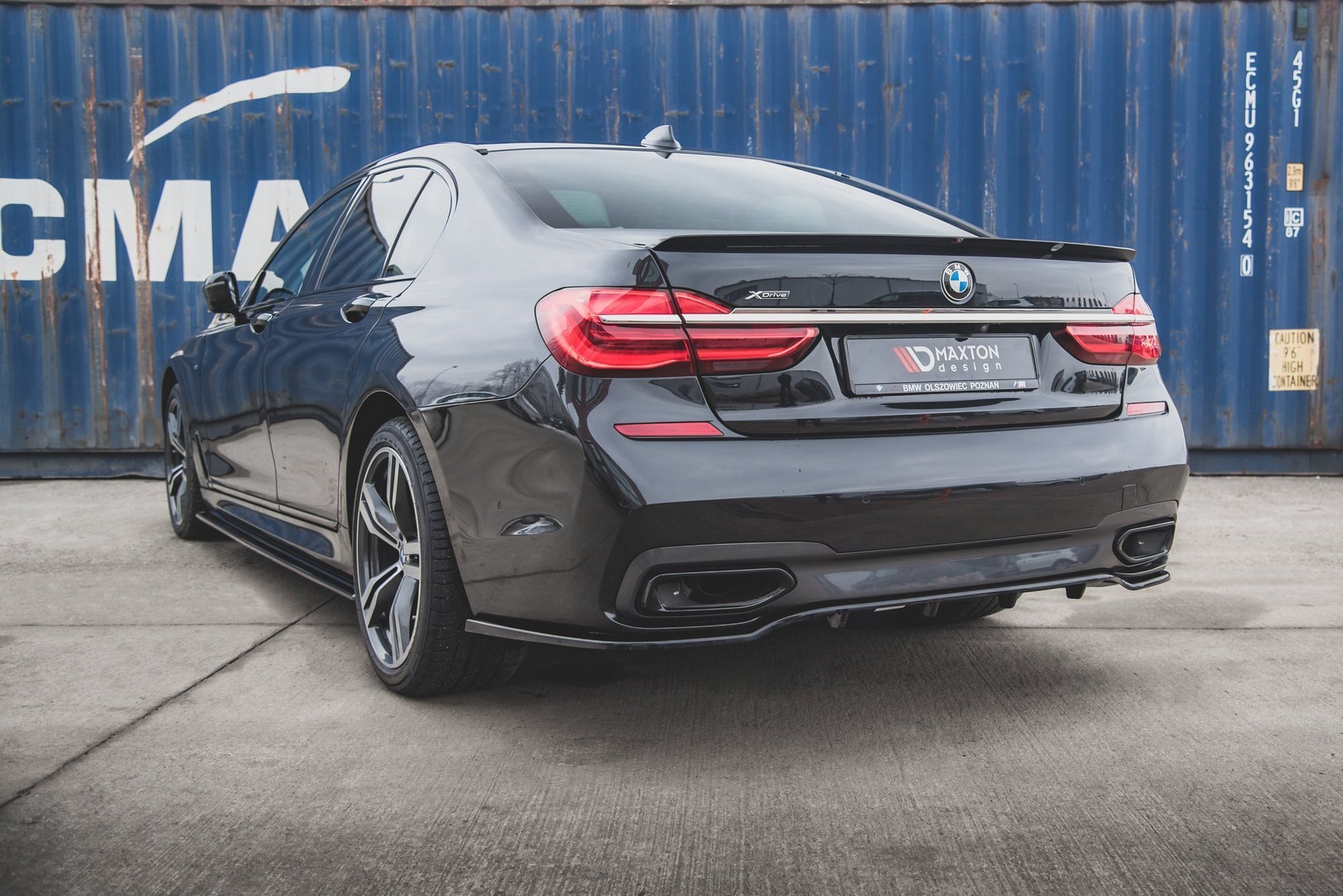 Maxton Mittlerer Diffusor Heck Ansatz DTM Look für BMW 7 M-Paket G11 schwarz Hochglanz