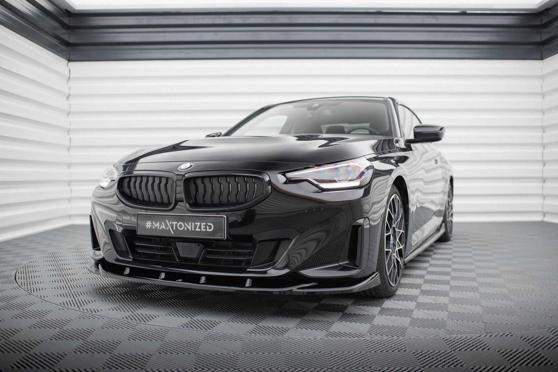 Maxton Front Ansatz V.3 für BMW 2 Coupe G42 schwarz Hochglanz