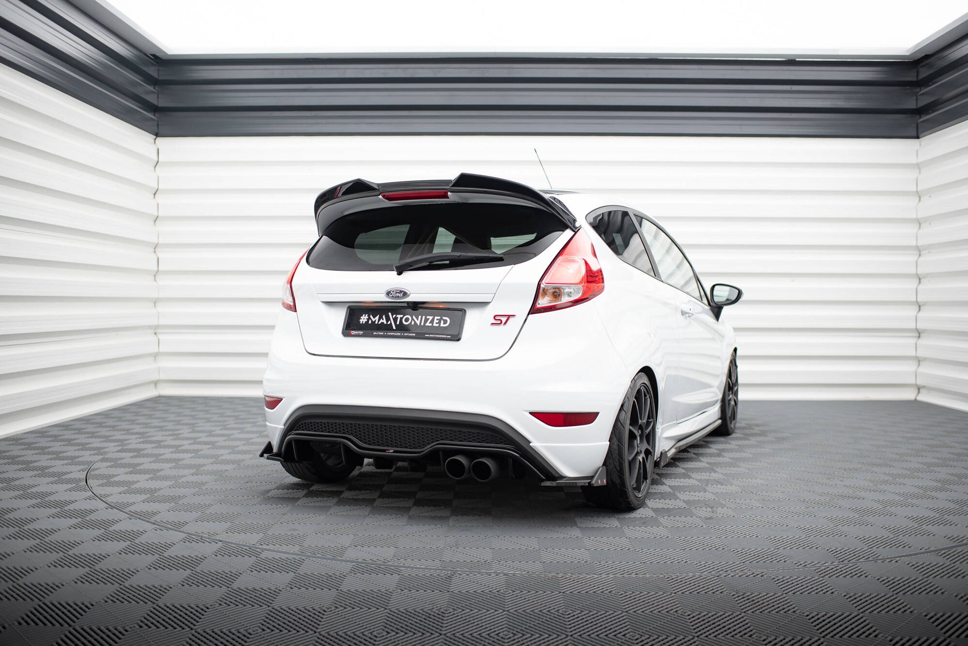 Maxton Heck Ansatz Flaps Diffusor V.3 +Flaps für Ford Fiesta ST Mk7 Facelift