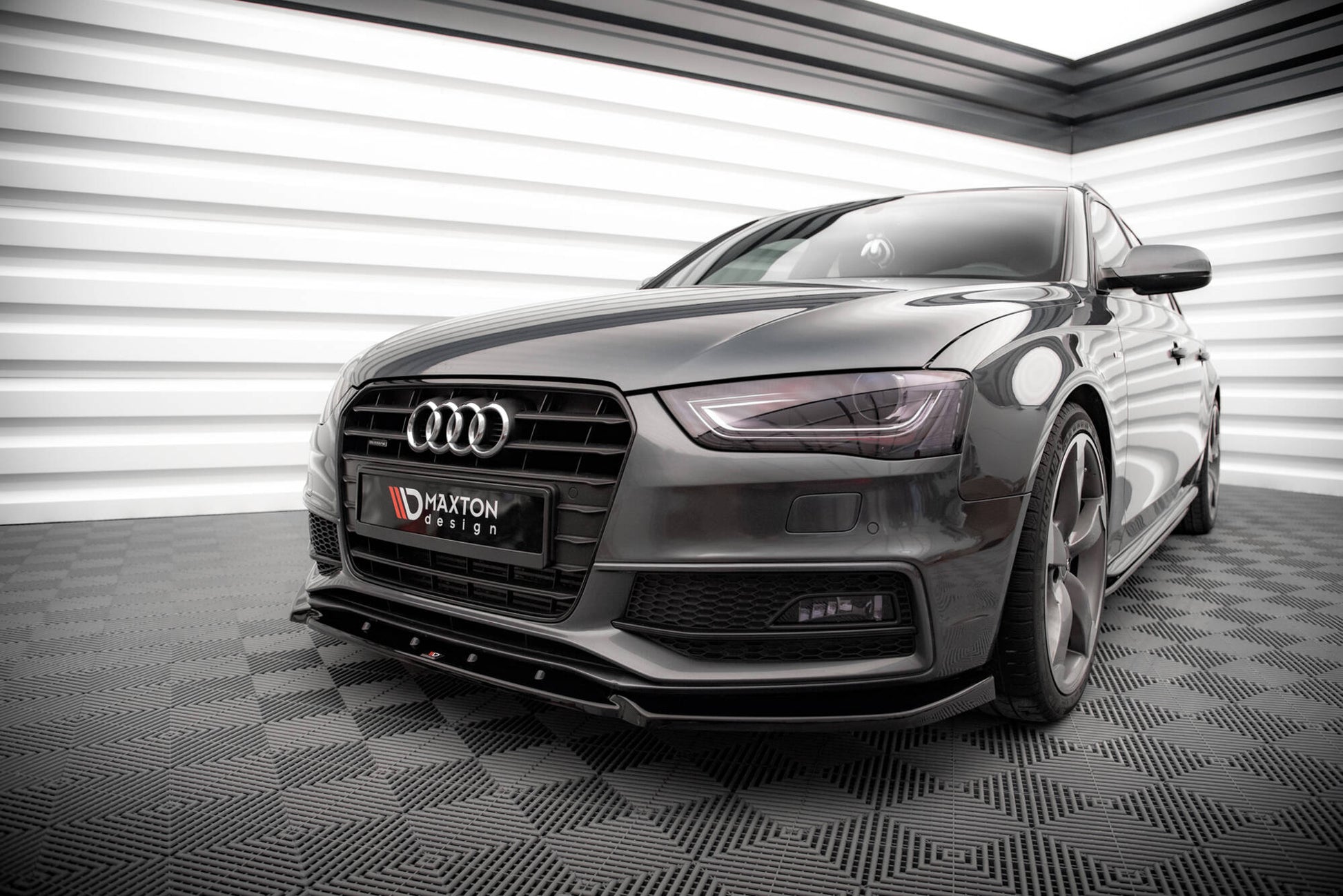 Maxton Front Ansatz V.3 für Audi A4 S-Line / S4 B8 Facelift schwarz Hochglanz