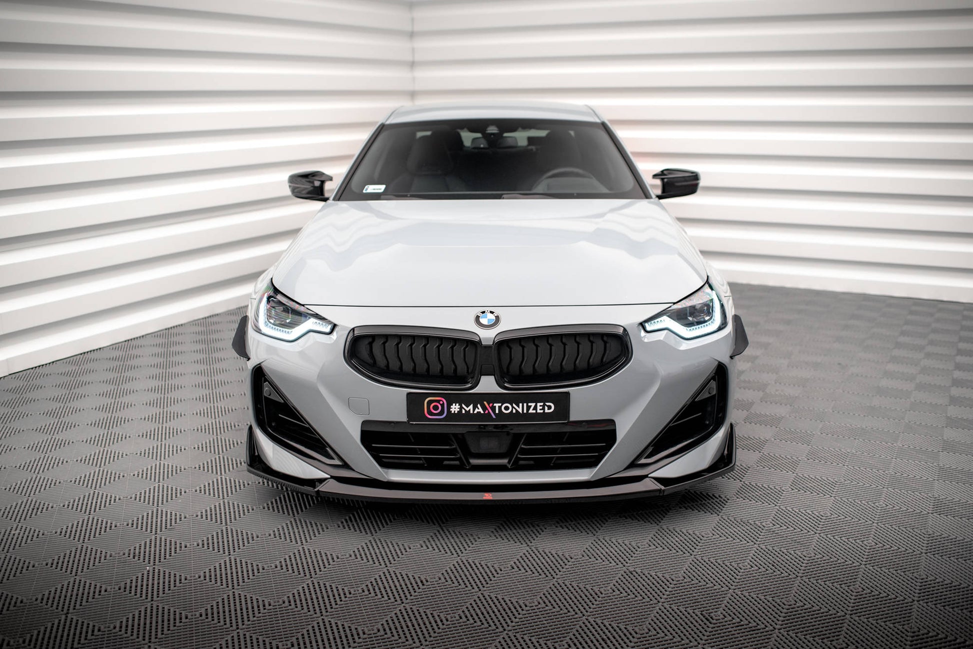 Maxton Front Ansatz V.3 für BMW 2 Coupe M-Paket / M240i G42 schwarz Hochglanz
