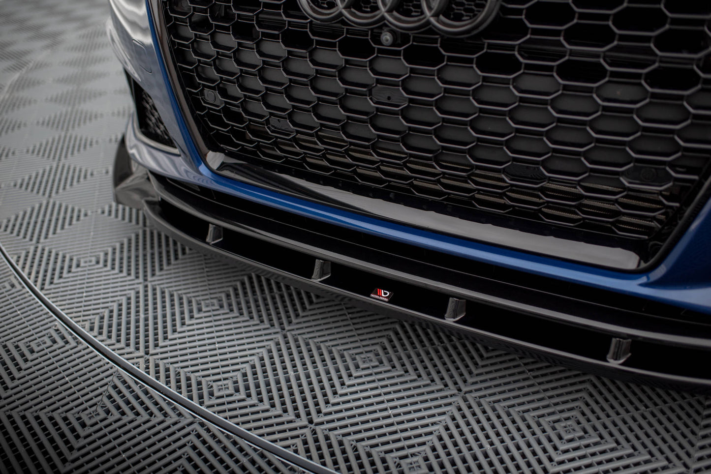 Maxton Front Ansatz V.1 für Audi A4 Competition B9  schwarz Hochglanz