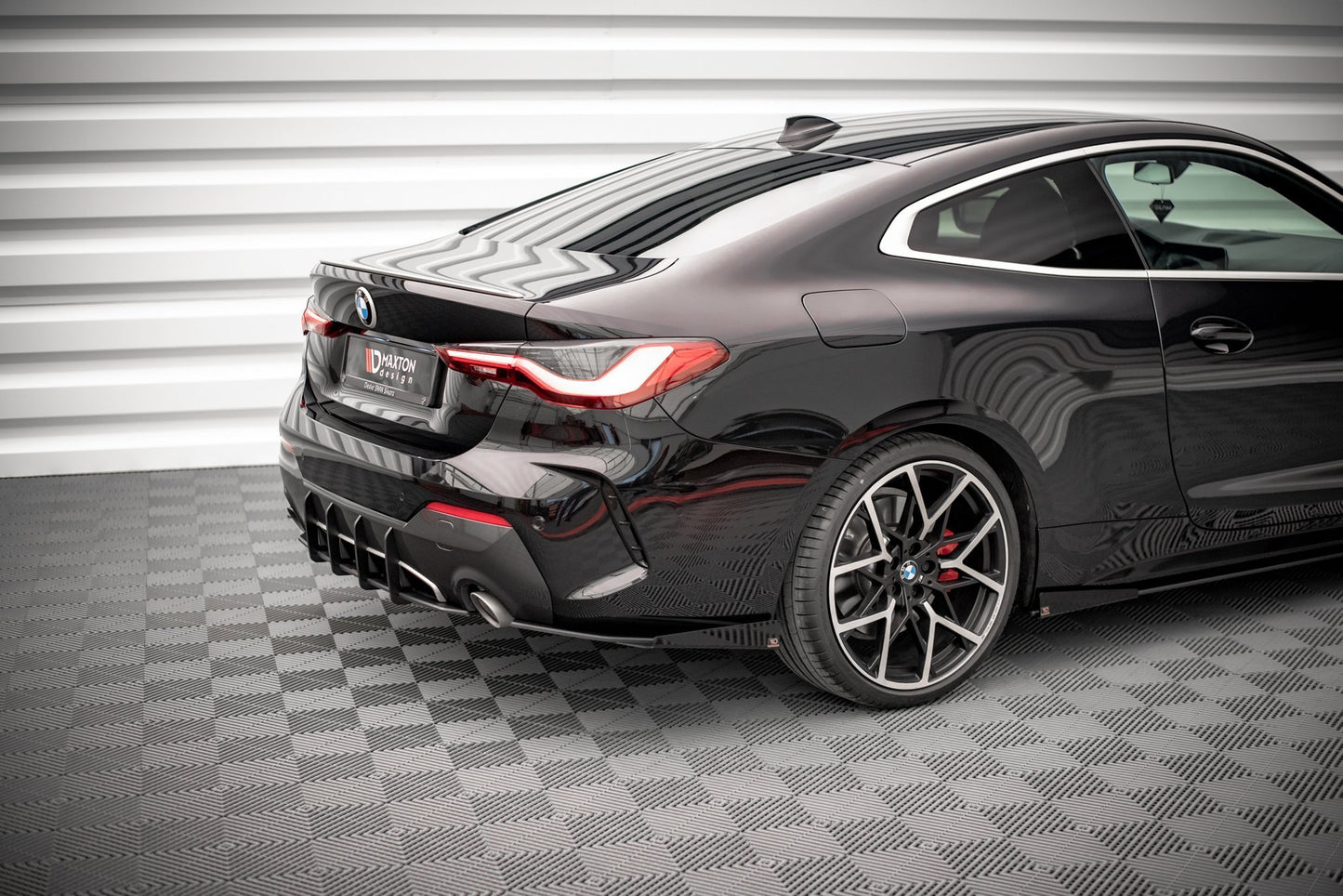 Maxton Street Pro Heck Ansatz Flaps Diffusor +Flaps für BMW 4er M-Paket G22 schwarz Hochglanz