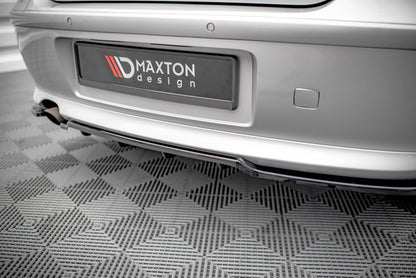 Maxton Mittlerer Diffusor Heck Ansatz DTM Look für BMW 1er E81 Facelift schwarz Hochglanz