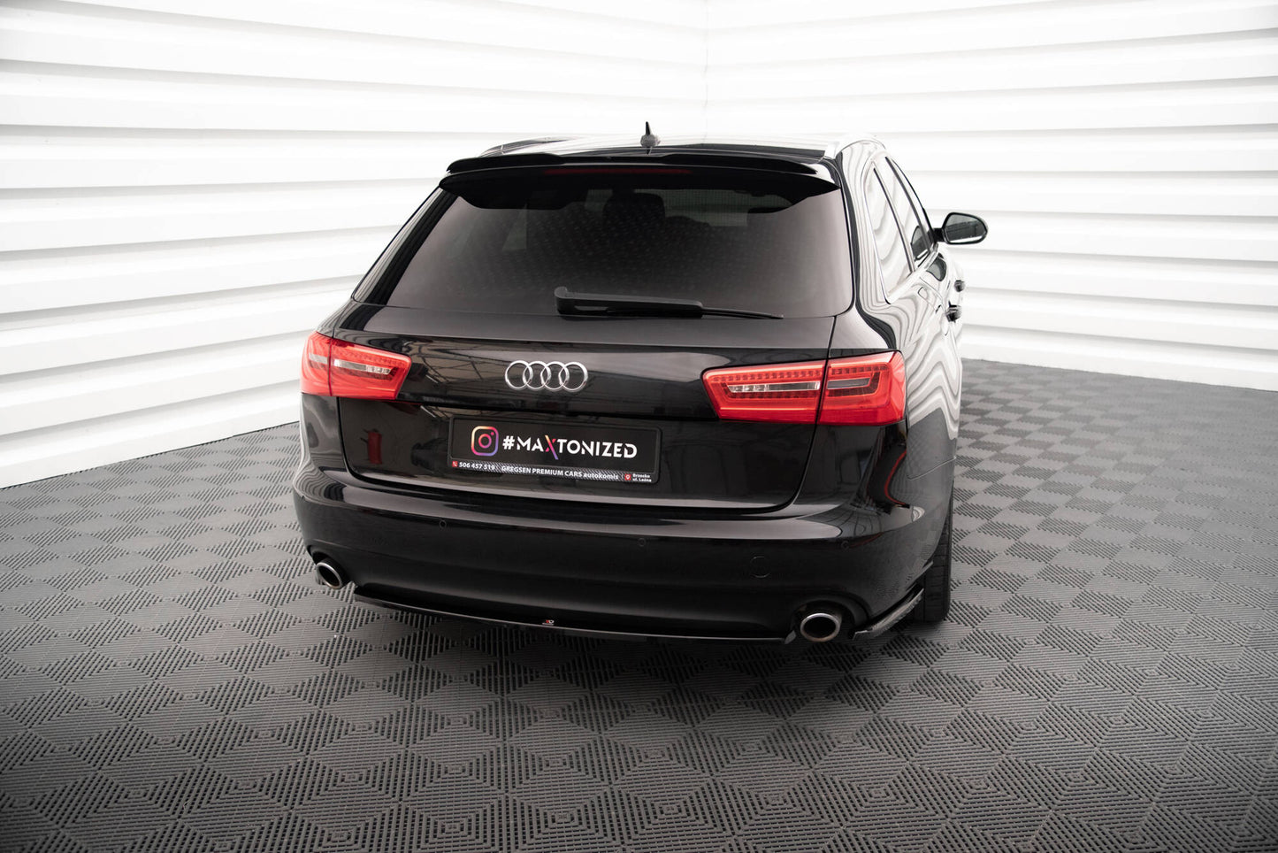 Maxton Mittlerer Diffusor Heck Ansatz für Audi A6 Avant C7 schwarz Hochglanz