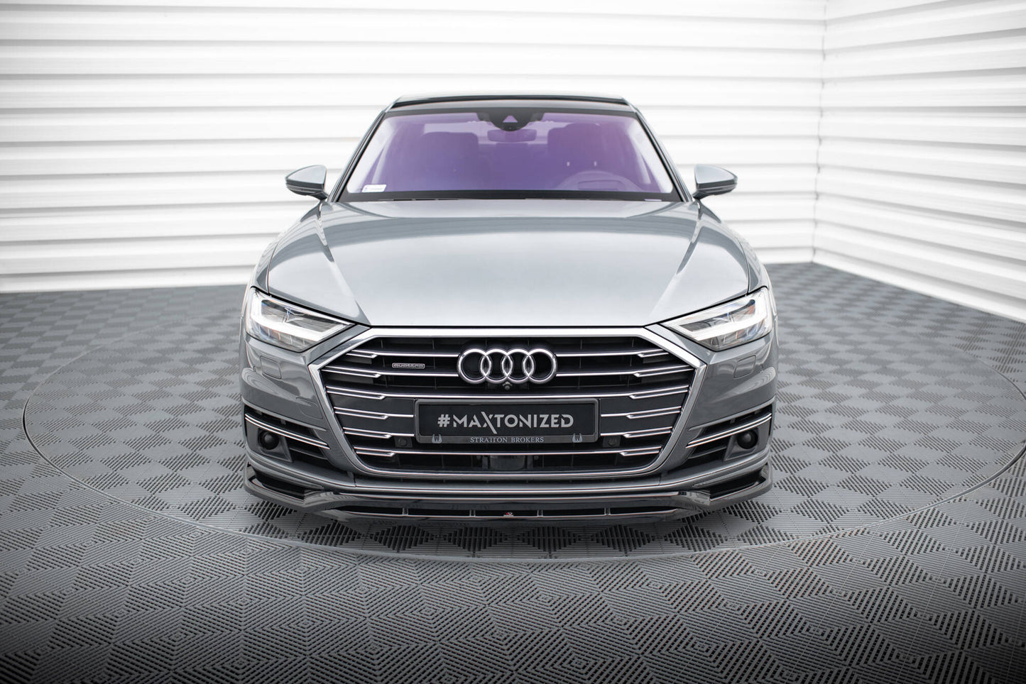 Maxton Front Ansatz für Audi A8 D5 schwarz Hochglanz