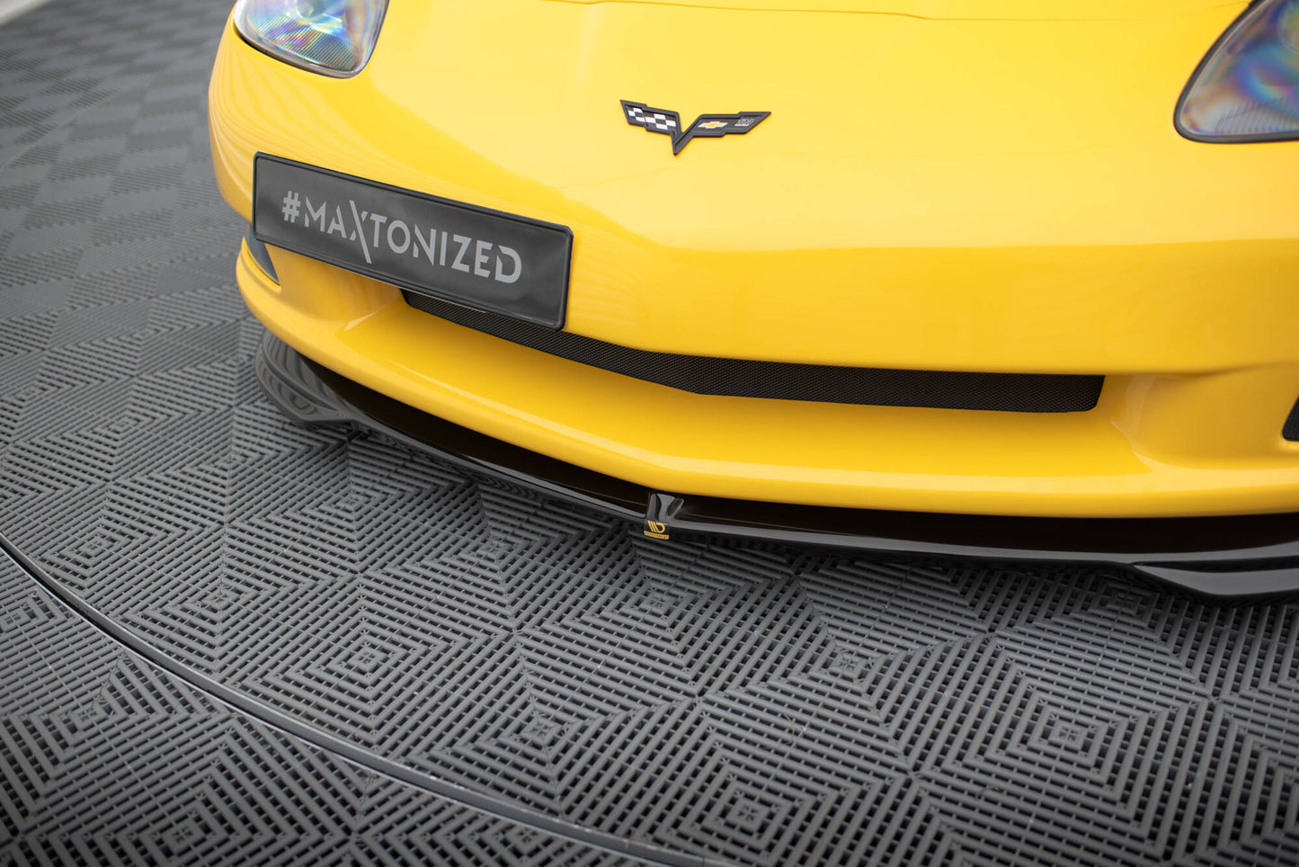 Maxton Front Ansatz für Chevrolet Corvette C6 schwarz Hochglanz