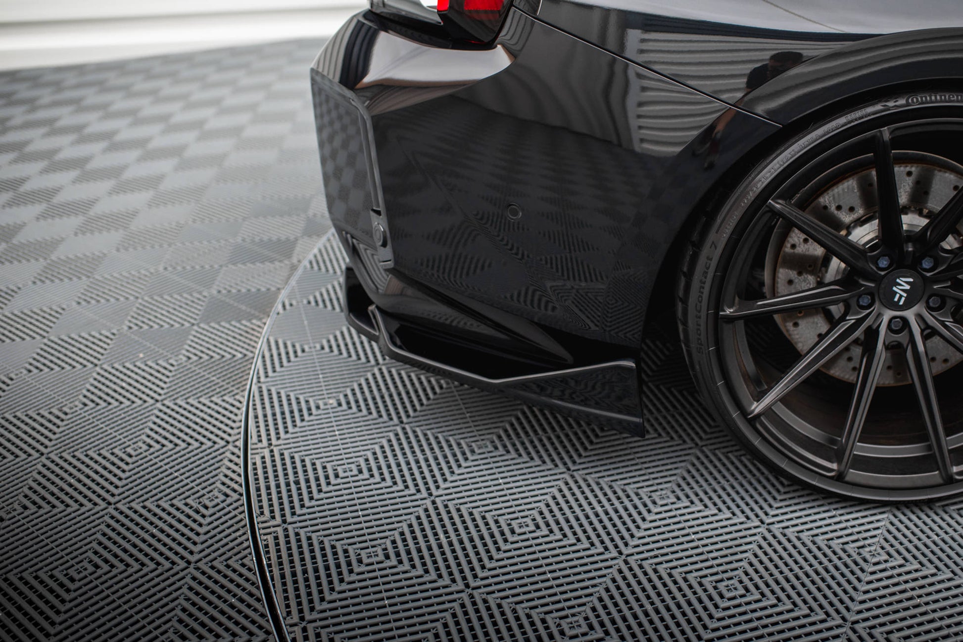 Maxton Heck Ansatz Flaps Diffusor V.6 für BMW M2 G87 schwarz Hochglanz