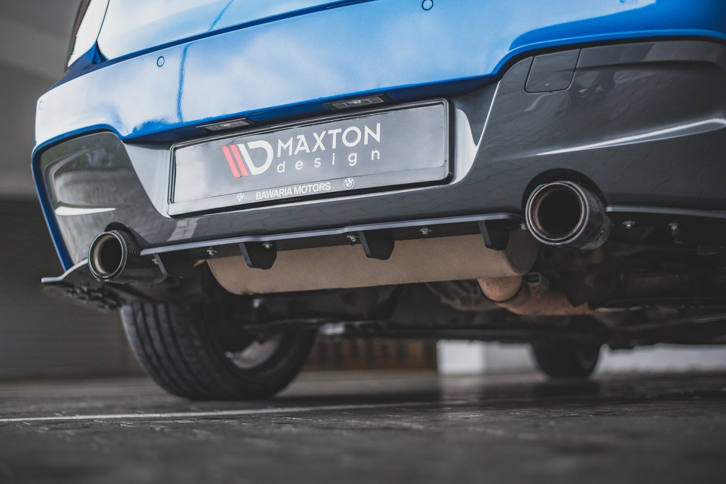 Maxton Robuste Racing Heckschürze für BMW M135i F20