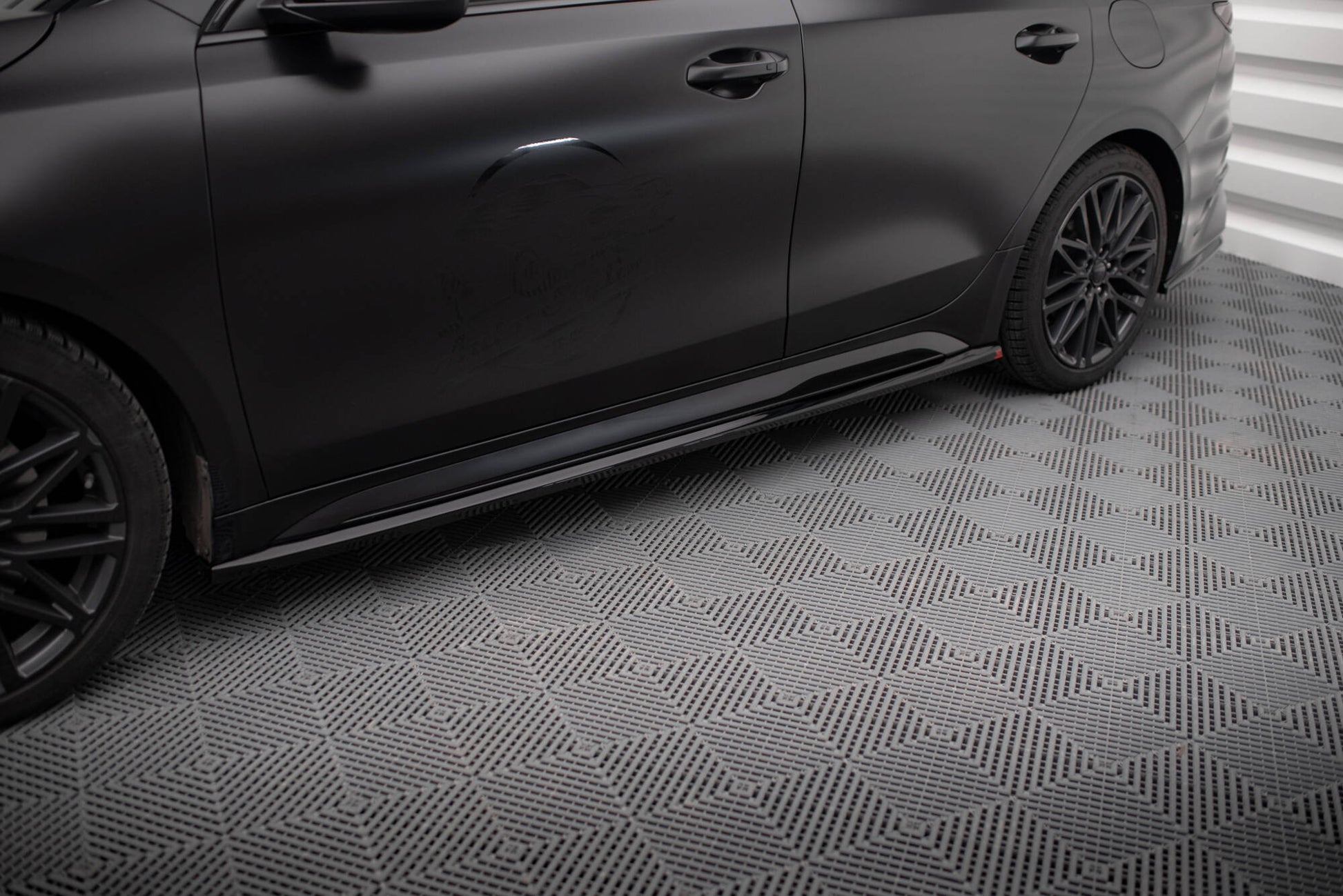 Maxton Seitenschweller Ansatz für Kia Proceed GT Mk1 Facelift / Ceed GT Mk3 Facelift  schwarz Hochglanz