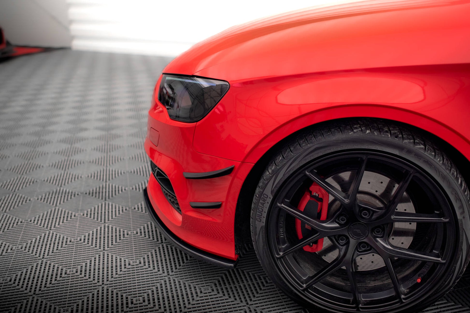 Maxton Stoßstangenflügel vorne (Canards) Audi S3 / A3 S-Line 8V Limousine / Cabrio