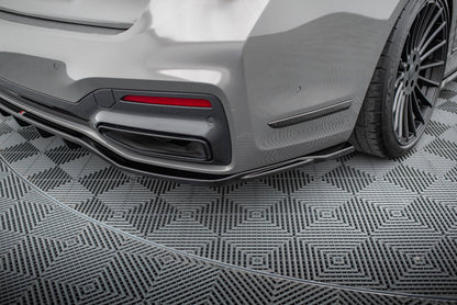 Maxton Hinten Splitter (mit einem vertikalem balken) V.2 BMW 7 G11 M-Paket Facelift schwarz Hochglanz