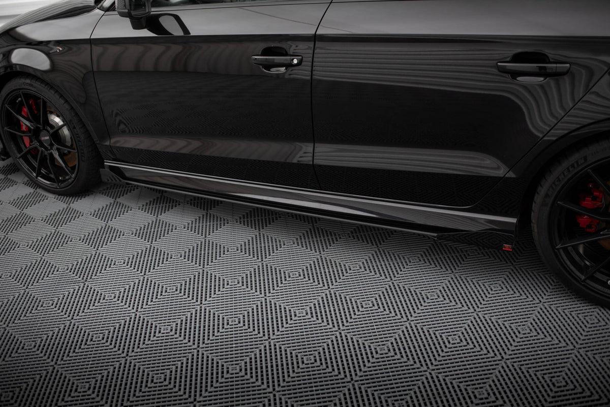 Maxton Street Pro Seitenschweller Ansatz für V.1 für + Flaps Audi RS3 Limousine 8V Facelift schwarz Hochglanz