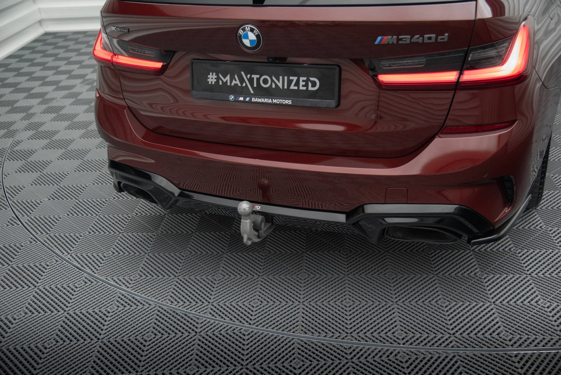 Maxton Diffusor Heck Ansatz für BMW M340i G20 / G21 (Passend für Fahrzeuge mit Anhängerkupplung) schwarz Hochglanz