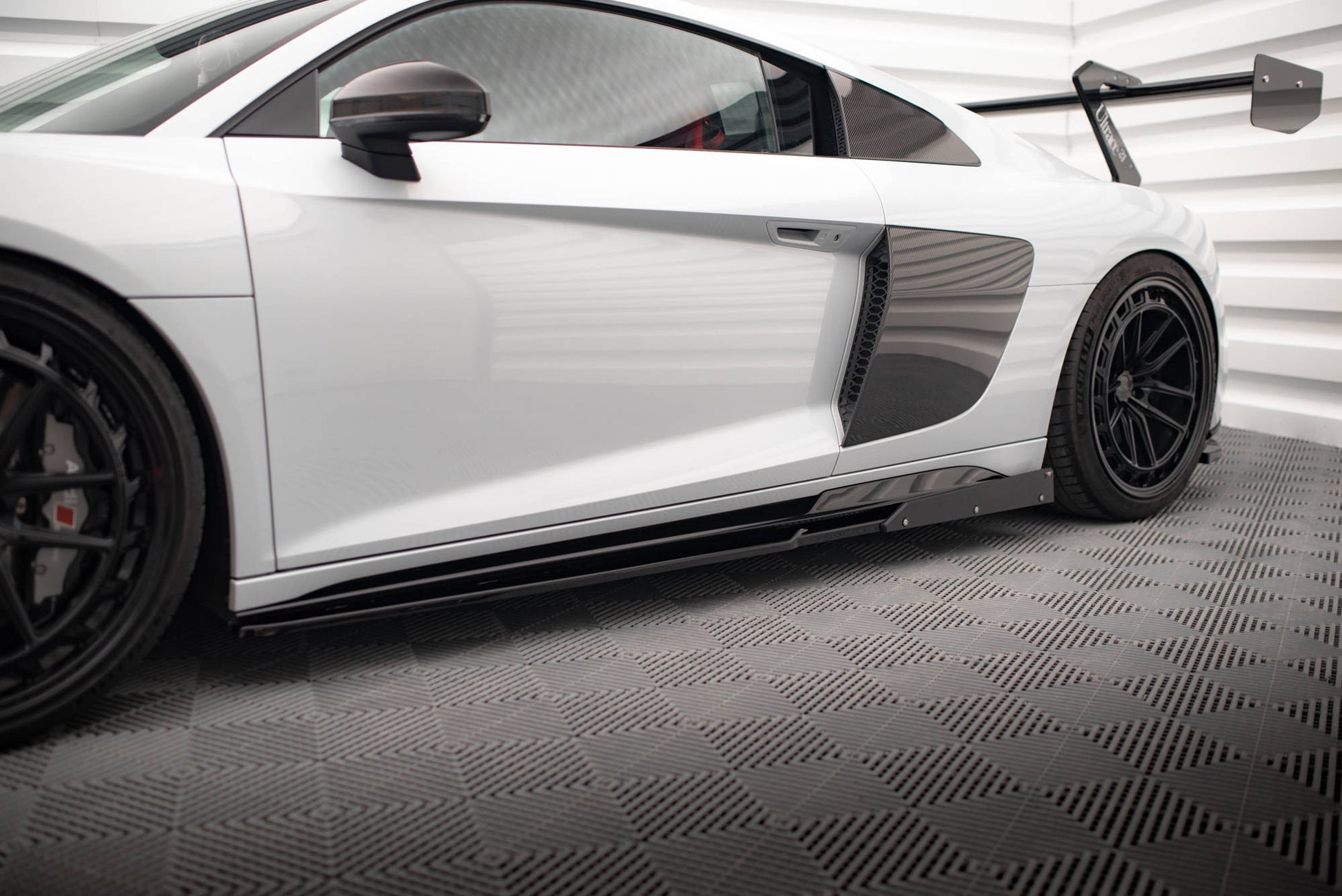 Maxton Seitenschweller Ansatz für V.2 für + Flaps Audi R8 Mk2 Facelift