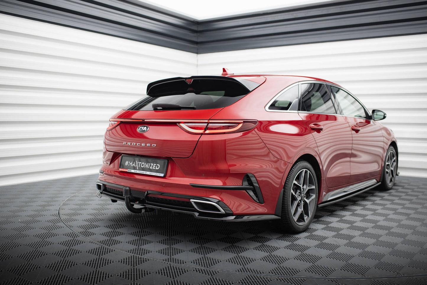 Maxton Mittlerer Diffusor Heck Ansatz DTM Look für Kia ProCeed GT-Line Mk1  schwarz Hochglanz