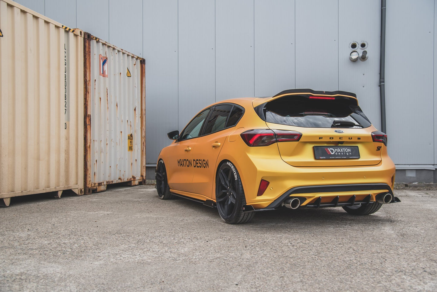 Maxton Robuste Racing Heckschürze für Ford Focus ST Mk4
