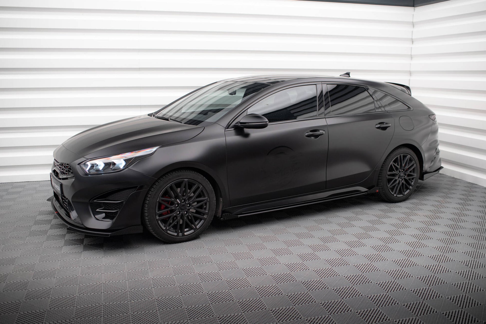 Maxton Street Pro Seitenschweller Ansatz für + Flaps Kia Proceed GT Mk1 Facelift / Ceed GT Mk3 Facelift  schwarz Hochglanz