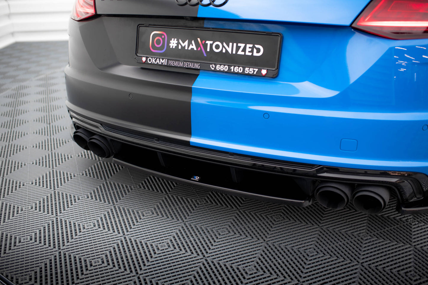 Maxton Mittlerer Diffusor Heck Ansatz für Audi TT S 8S Facelift schwarz Hochglanz