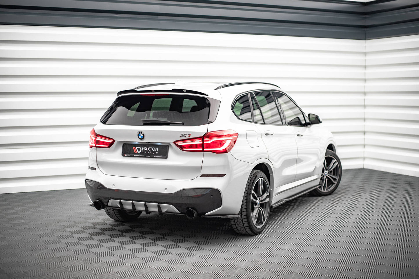 Maxton Street Pro Heckschürze für BMW X1 M-Paket F48