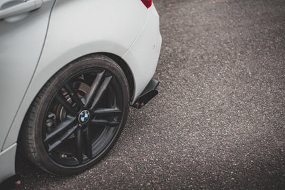 Maxton Robuste Racing Heck Ansatz Flaps Diffusor V.3 +Flaps für BMW 1er M140i  schwarz Hochglanz