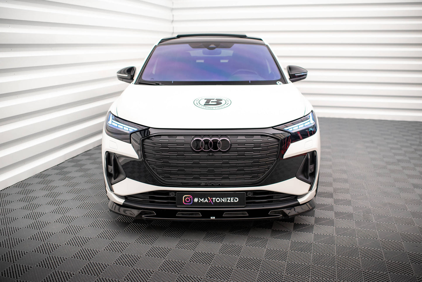 Maxton Front Ansatz V.1 für Audi Q4 e-tron Sportback Mk1 schwarz Hochglanz