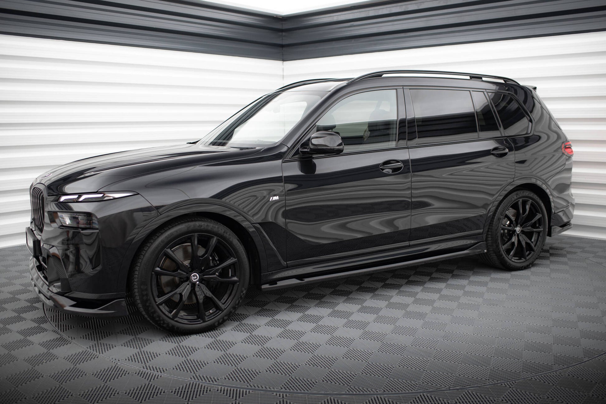 Maxton Seitenschweller Ansatz für BMW X7 M-Paket G07 Facelift schwarz Hochglanz