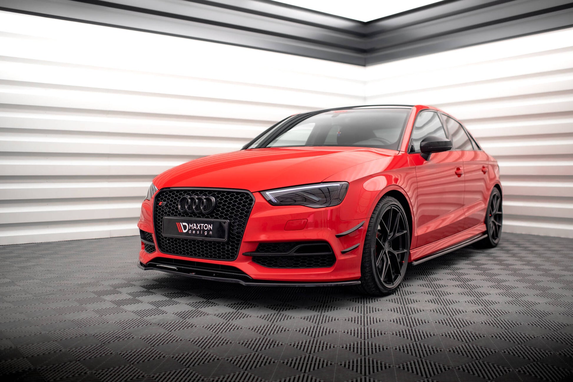 Maxton Stoßstangenflügel vorne (Canards) Audi S3 / A3 S-Line 8V Limousine / Cabrio