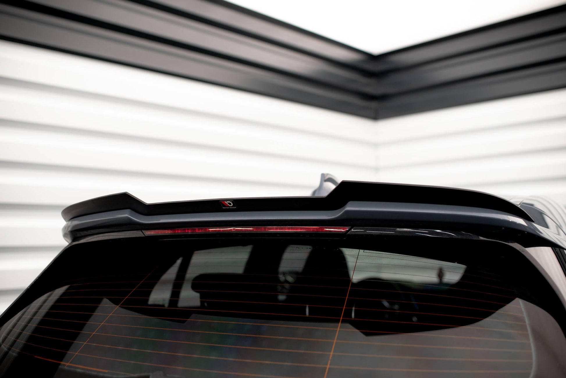 Maxton Spoiler CAP V.2 für BMW 1er M135i / 128ti / M-Paket F40 schwarz Hochglanz