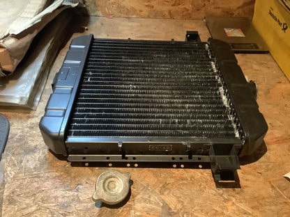 Opel Kadett C 1,6L, Ascona B 1,6L/1,9L Kühler Original Behr NEU