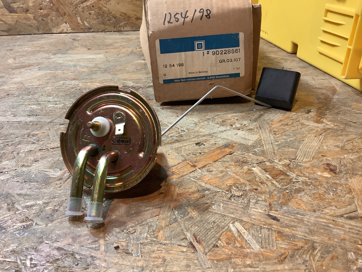 Ascona C 1,6L Tankgeber Original GM NEU