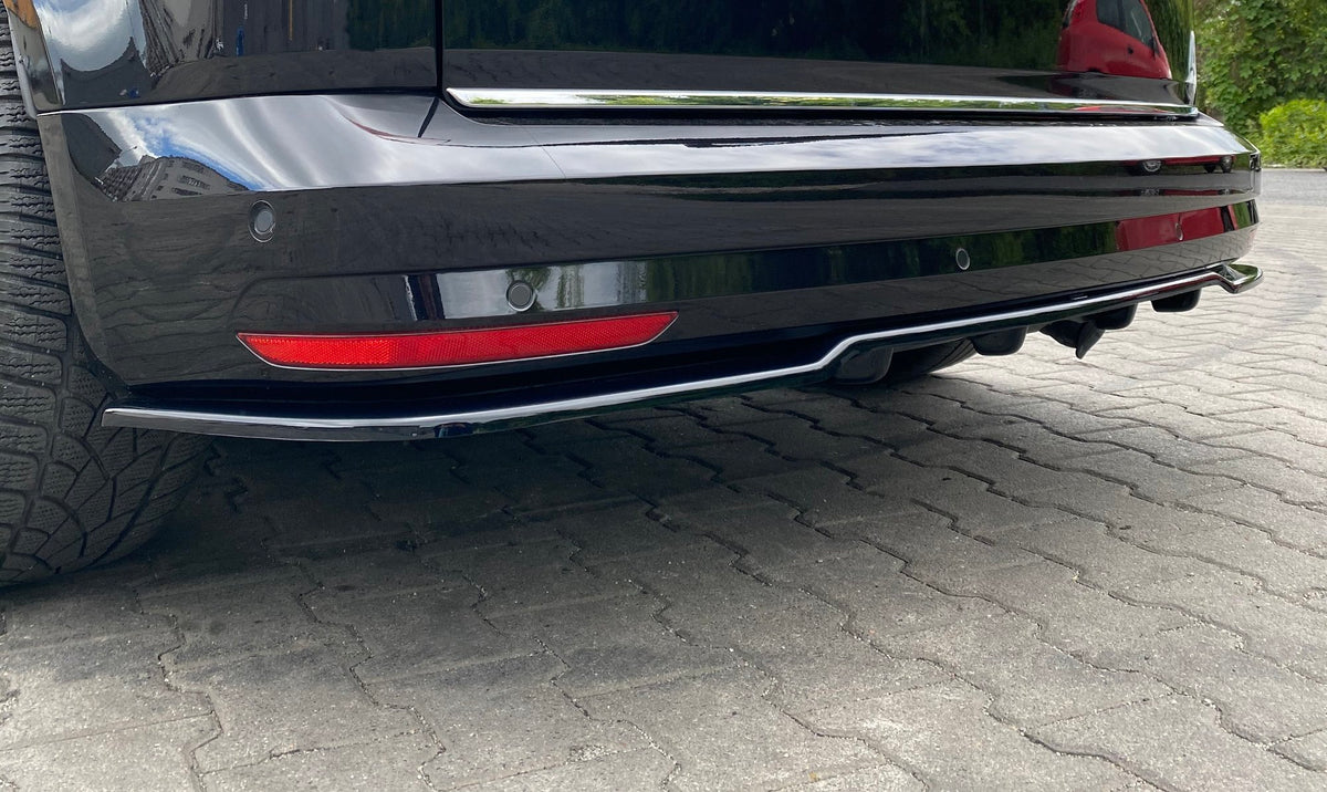 Maxton Mittlerer Diffusor Heck Ansatz DTM Look für Volkswagen Caddy Mk. 4 schwarz Hochglanz