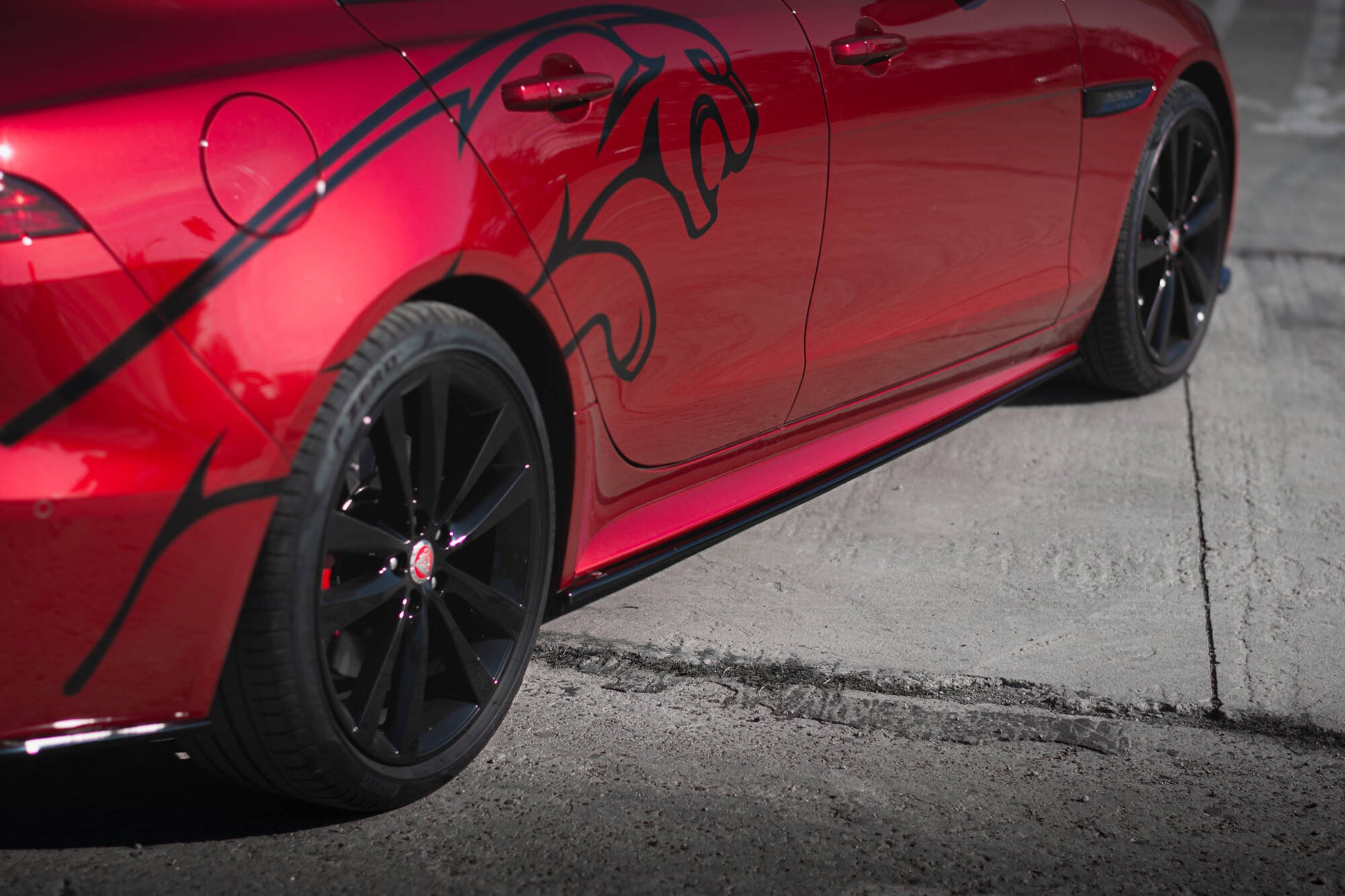 Maxton Seitenschweller Ansatz für Jaguar XE R-Dynamic X760 Facelift schwarz Hochglanz