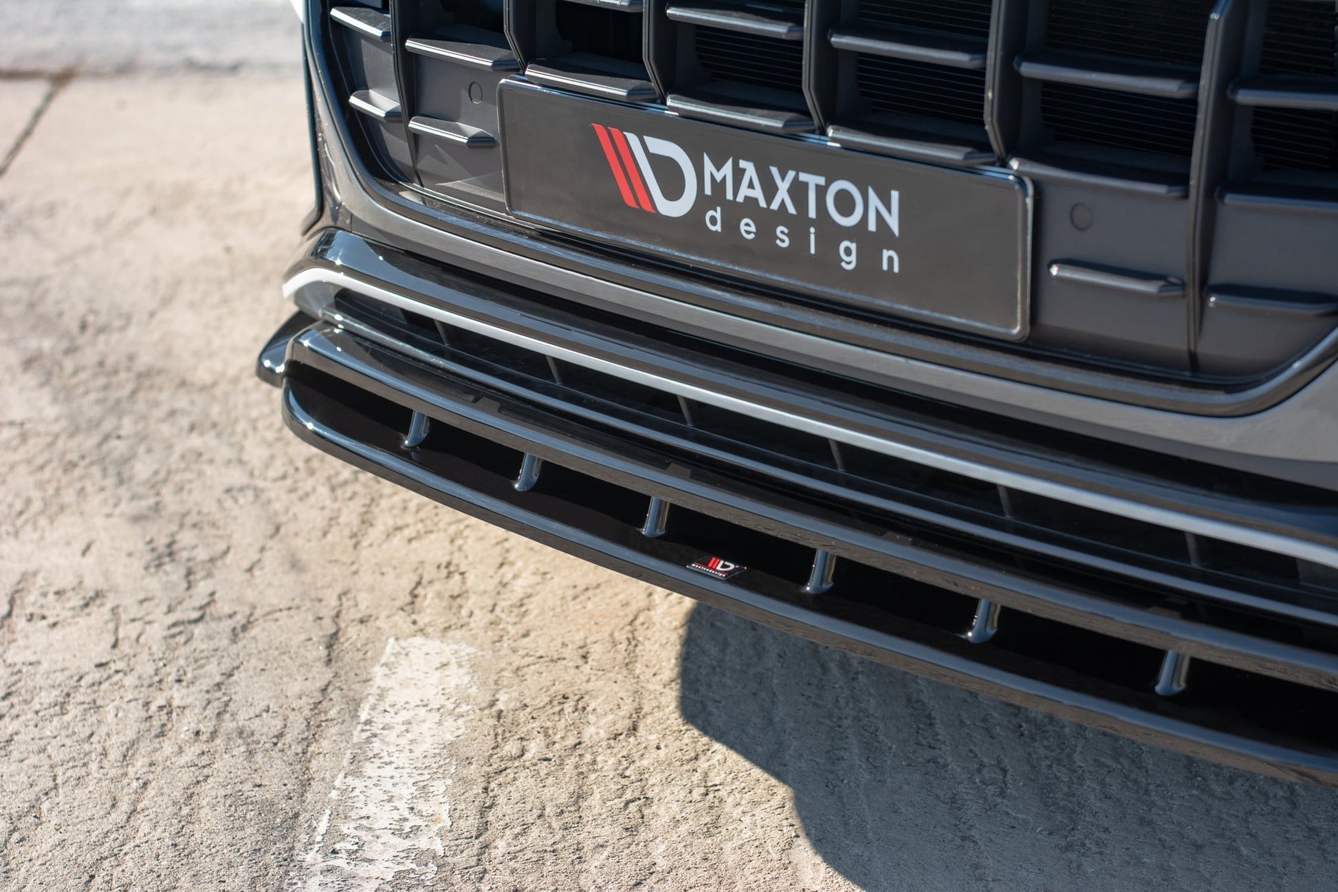 Maxton Front Ansatz für  Audi Q8 S-line / SQ8 Mk1 Carbon Look