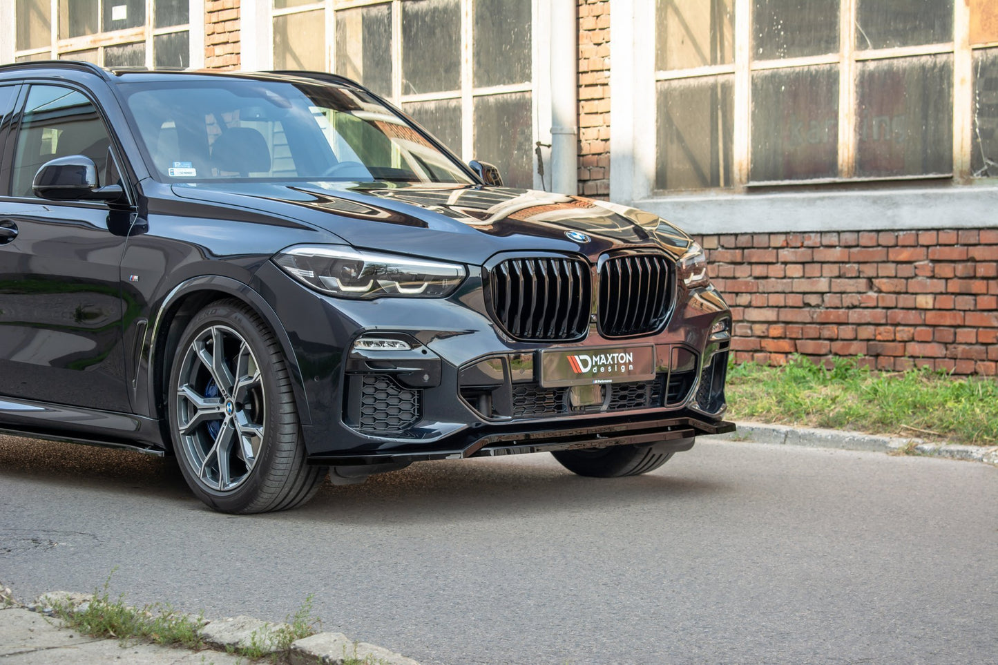 Maxton Front Ansatz für BMW X5 G05 M Paket schwarz Hochglanz