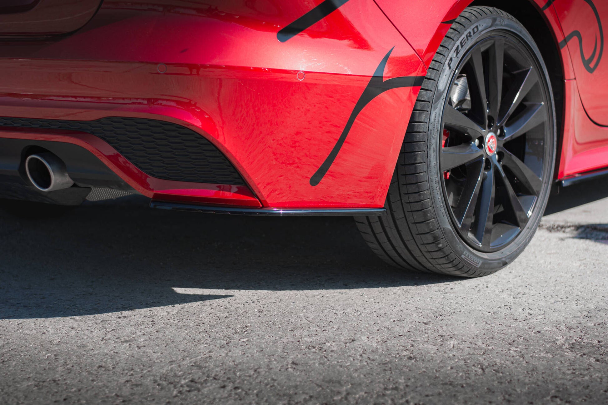 Maxton Heck Ansatz Flaps Diffusor für Jaguar XE R-Dynamic X760 Facelift schwarz Hochglanz